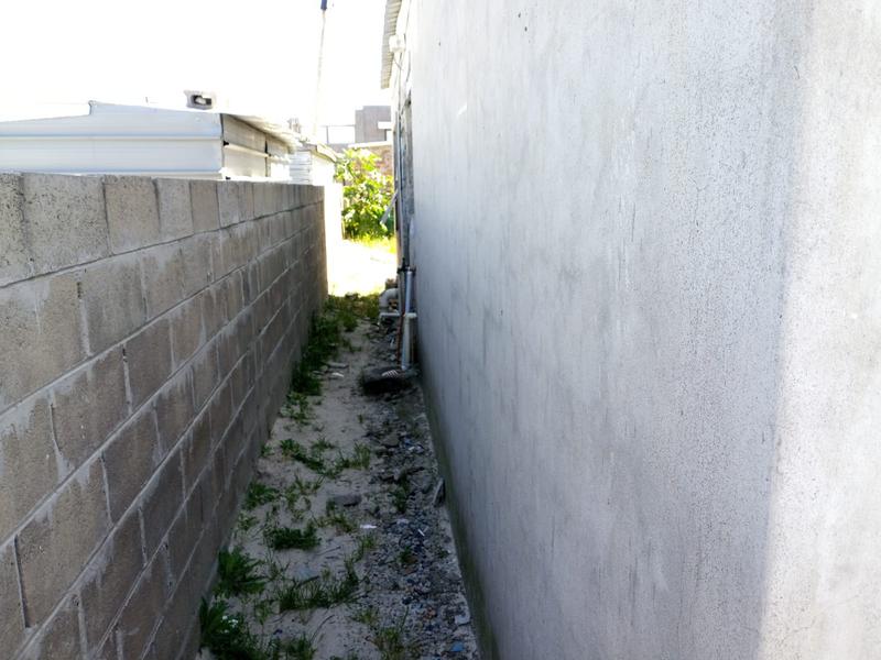 2 Bedroom Property for Sale in Sabata Dalindyebo Square Western Cape